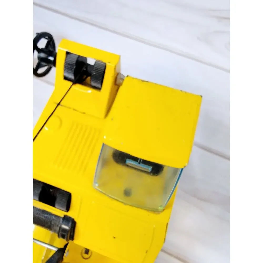 Nylint Vintage Pressed Steel Crane Truck 1:18 Scale Yellow Black Construction